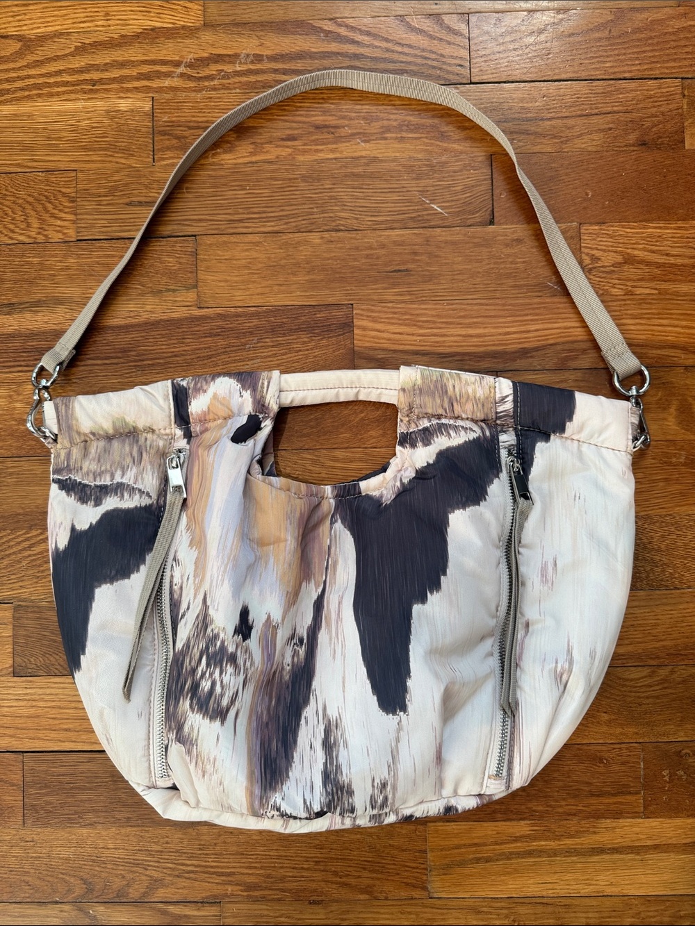 Vince Camuto Abstract Brushstroke Shoulder Bag - Beige, Brown, Black
